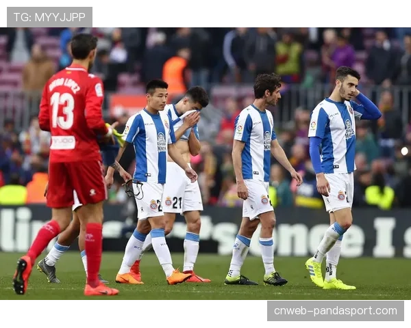 “我们从未放弃”：十人图卢兹战平强敌里昂的更衣室故事